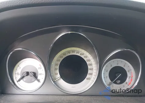 2015 Mercedes-Benz Glk 350 4Matic z USA, uszkodzony, nr VIN WDCGG8JB0FG369928